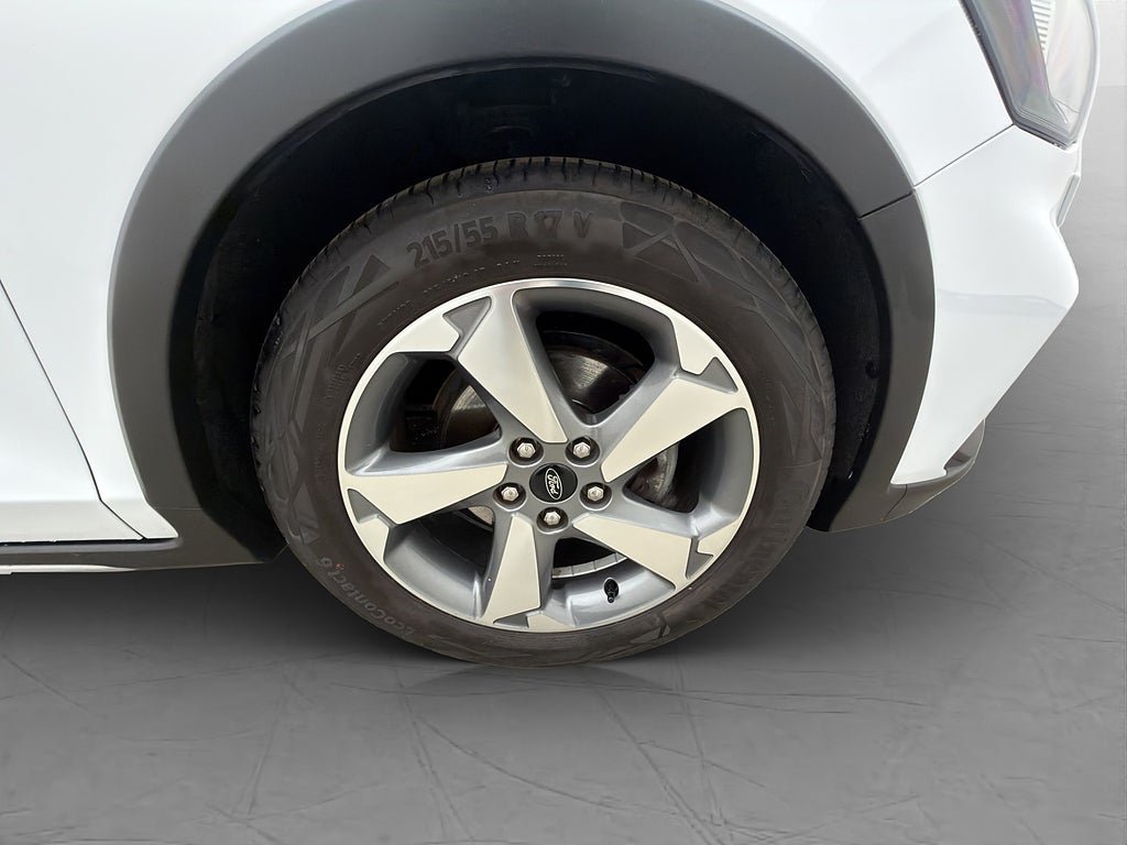 Vehicle Image 30