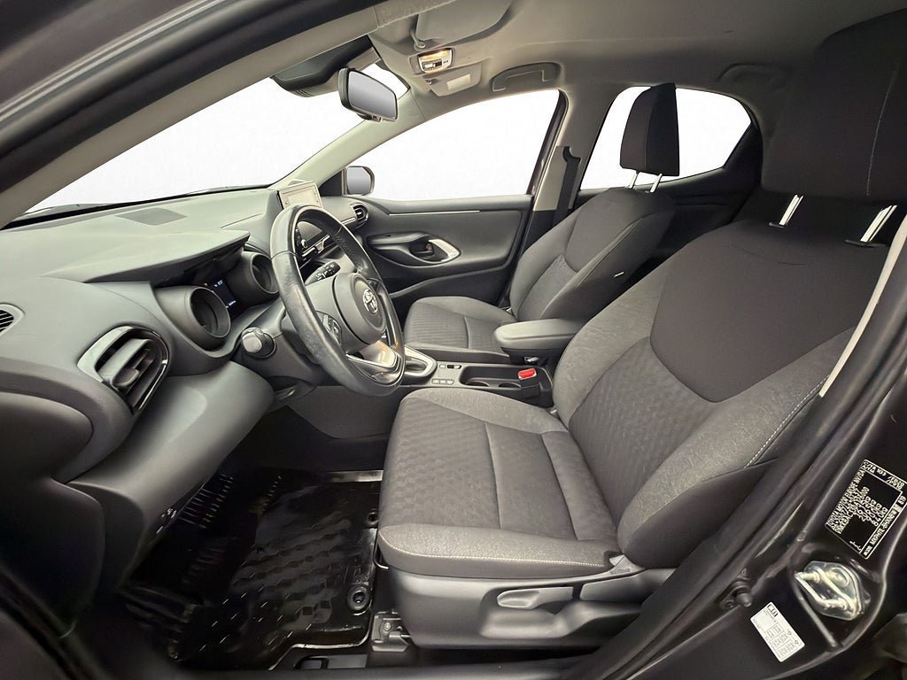 Vehicle Image 11