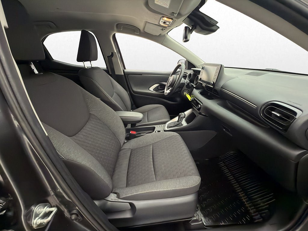 Vehicle Image 14