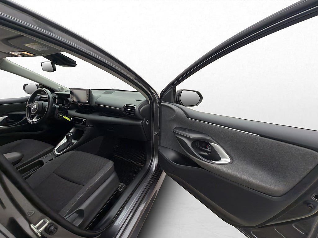 Vehicle Image 15