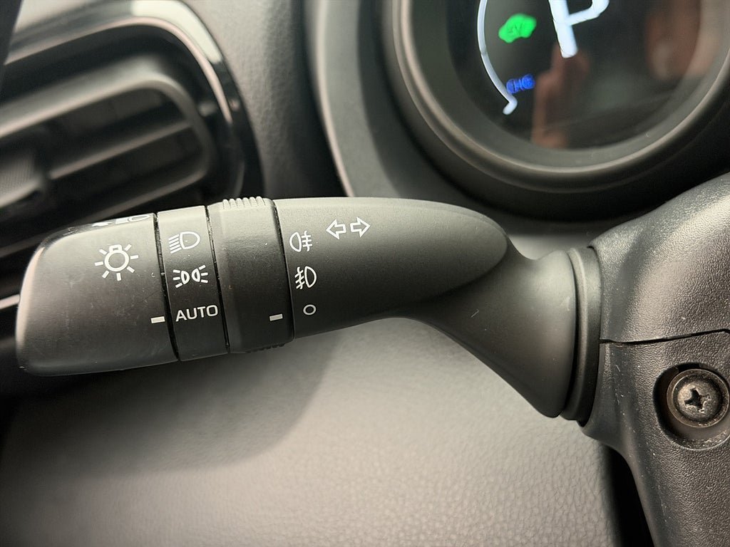 Vehicle Image 18