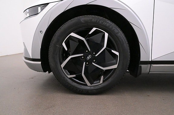 Vehicle Image 27