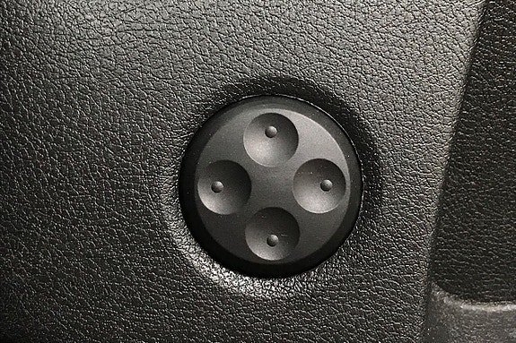 Vehicle Image 24