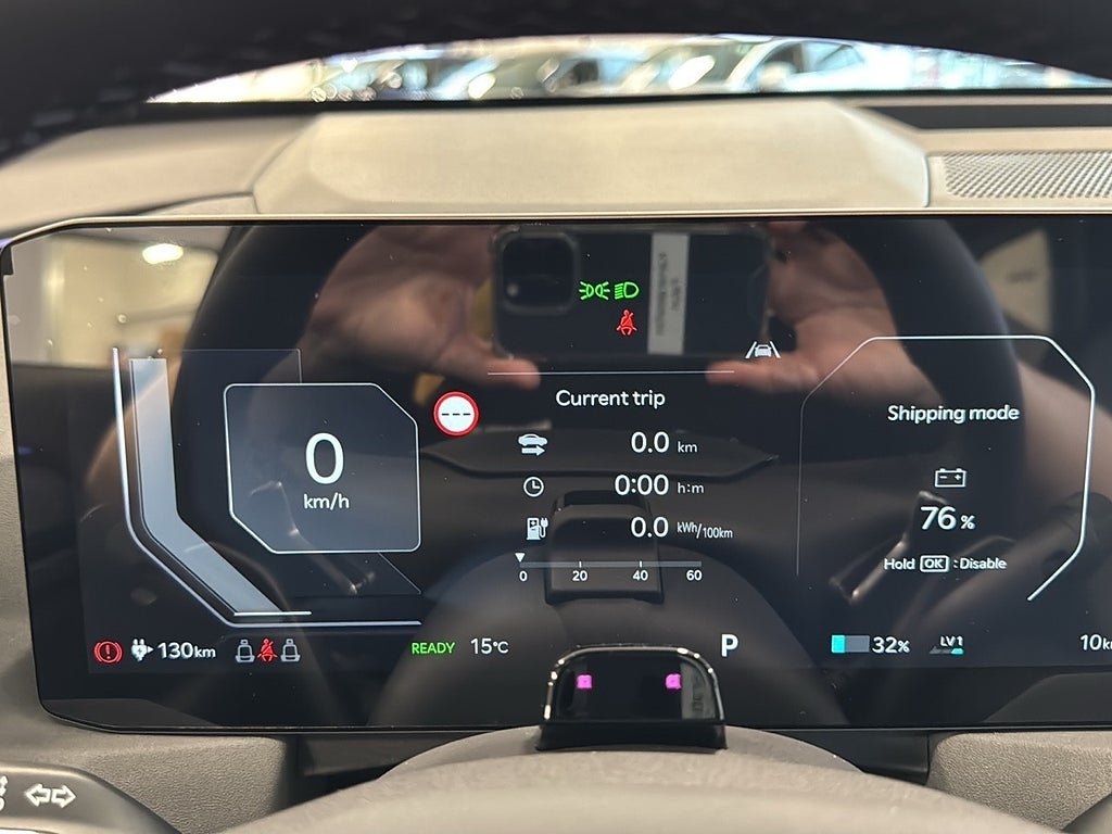 Vehicle Image 10