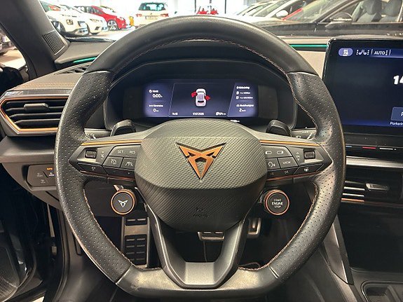 Vehicle Image 17