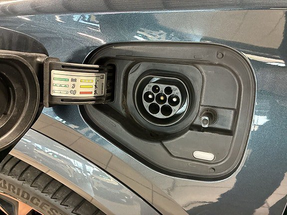 Vehicle Image 26