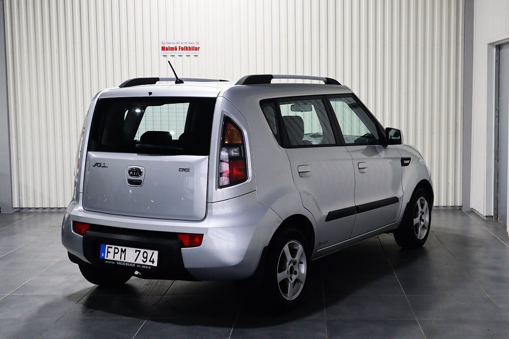 Vehicle Image 6