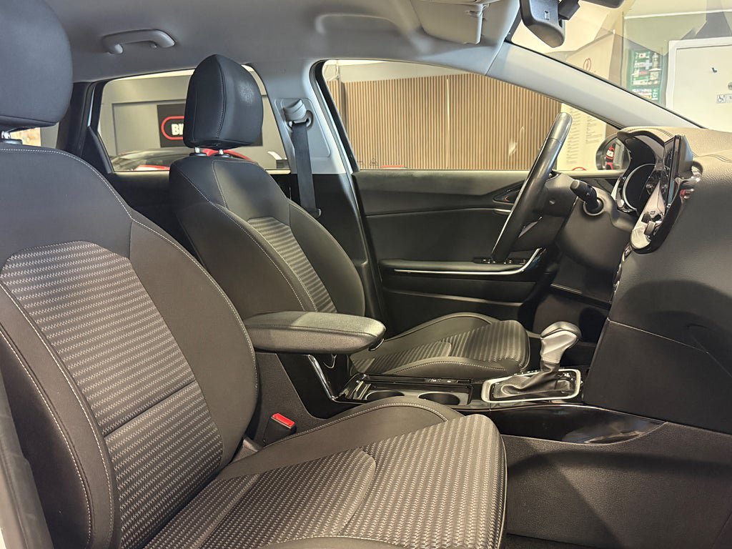 Vehicle Image 22