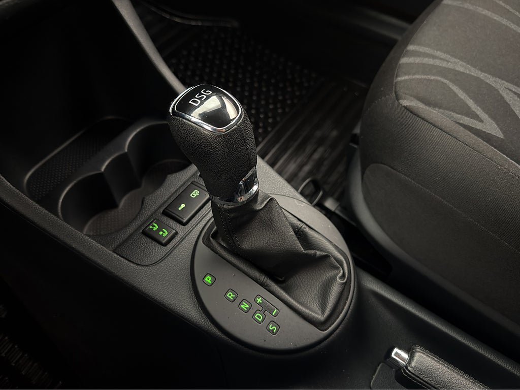 Vehicle Image 19