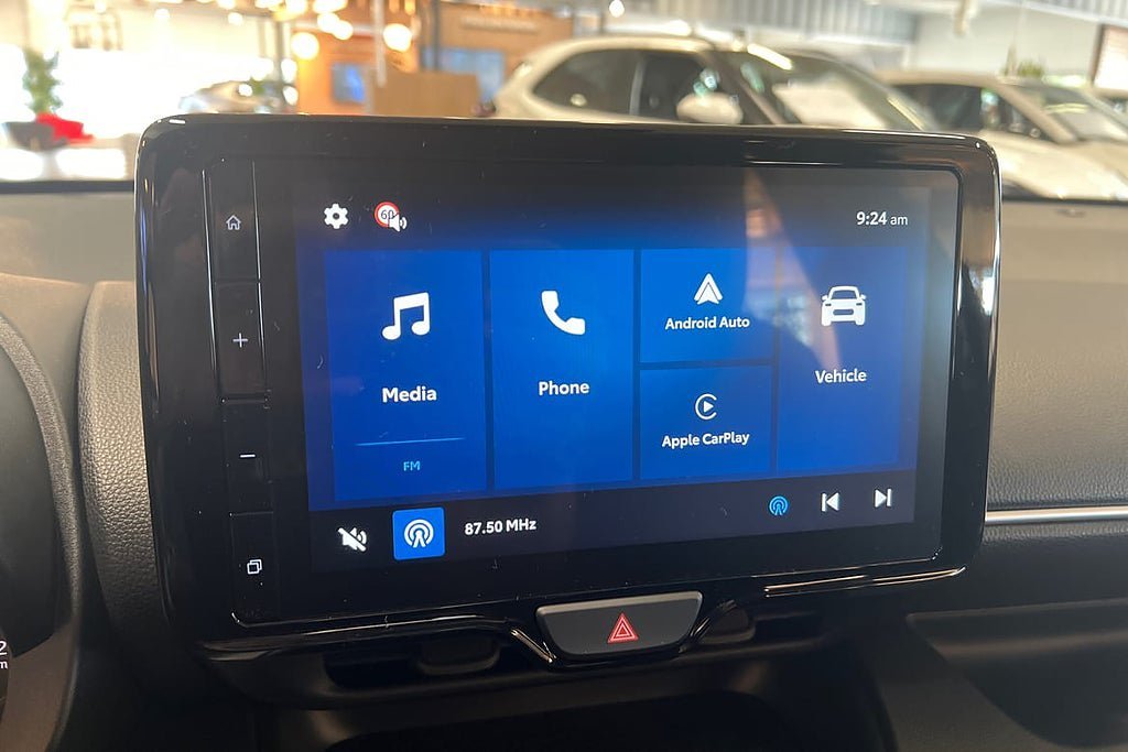 Vehicle Image 13