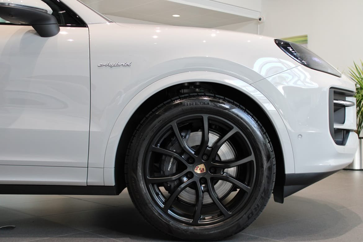 Vehicle Image 10
