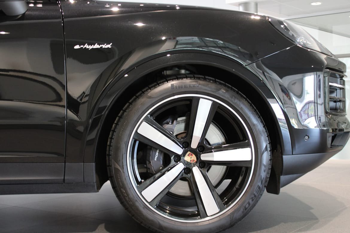 Vehicle Image 8