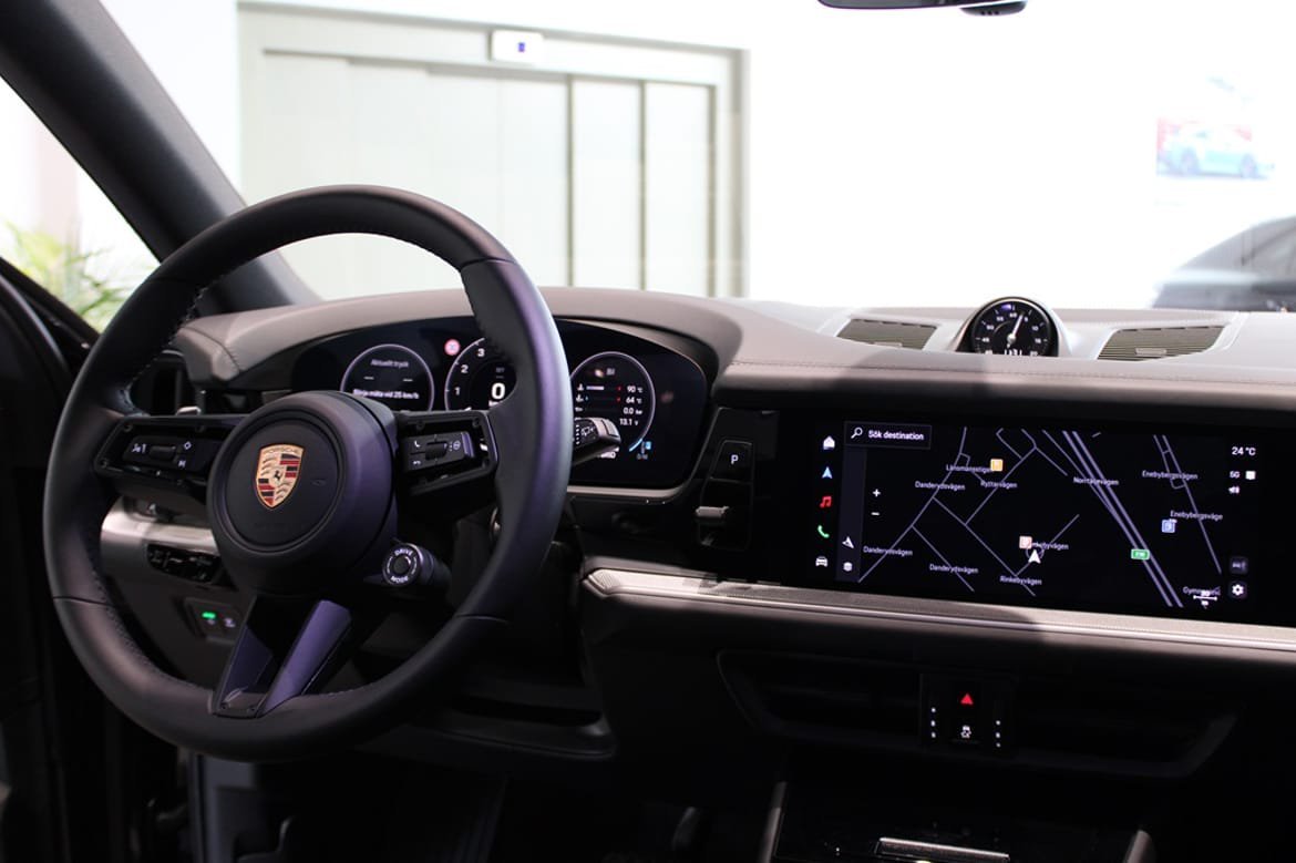 Vehicle Image 15