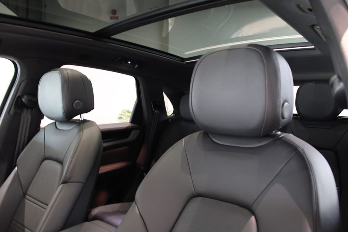 Vehicle Image 9