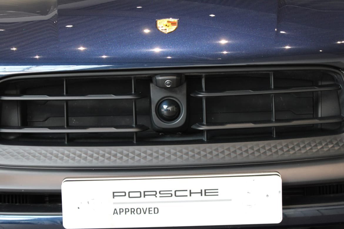 Vehicle Image 16
