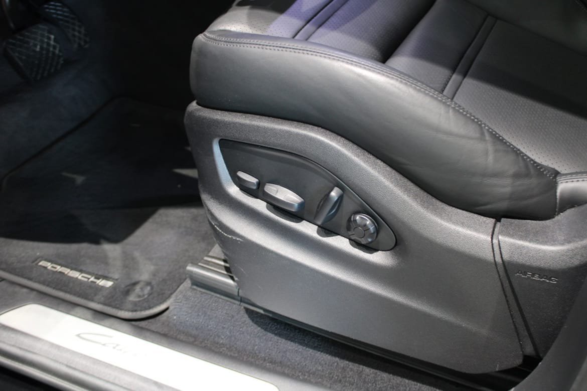 Vehicle Image 13