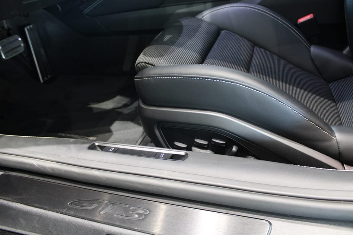 Vehicle Image 19
