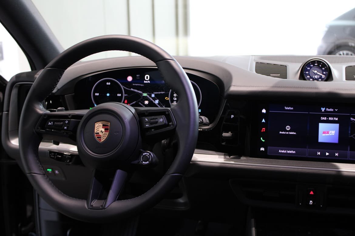 Vehicle Image 18