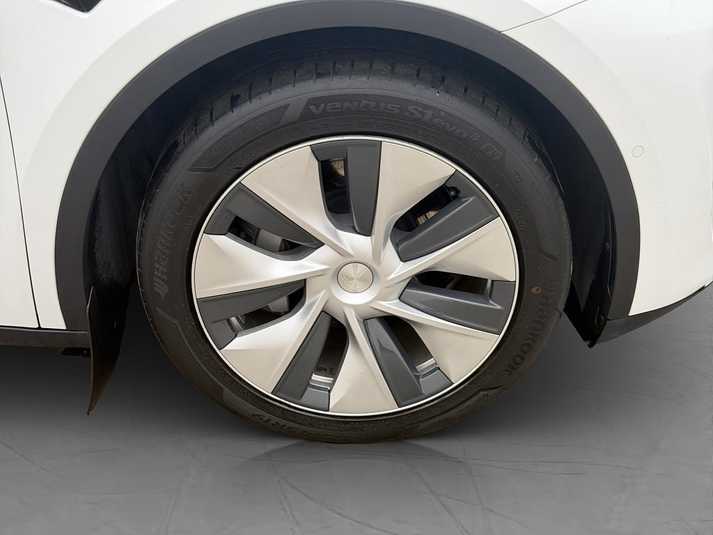 Vehicle Image 35
