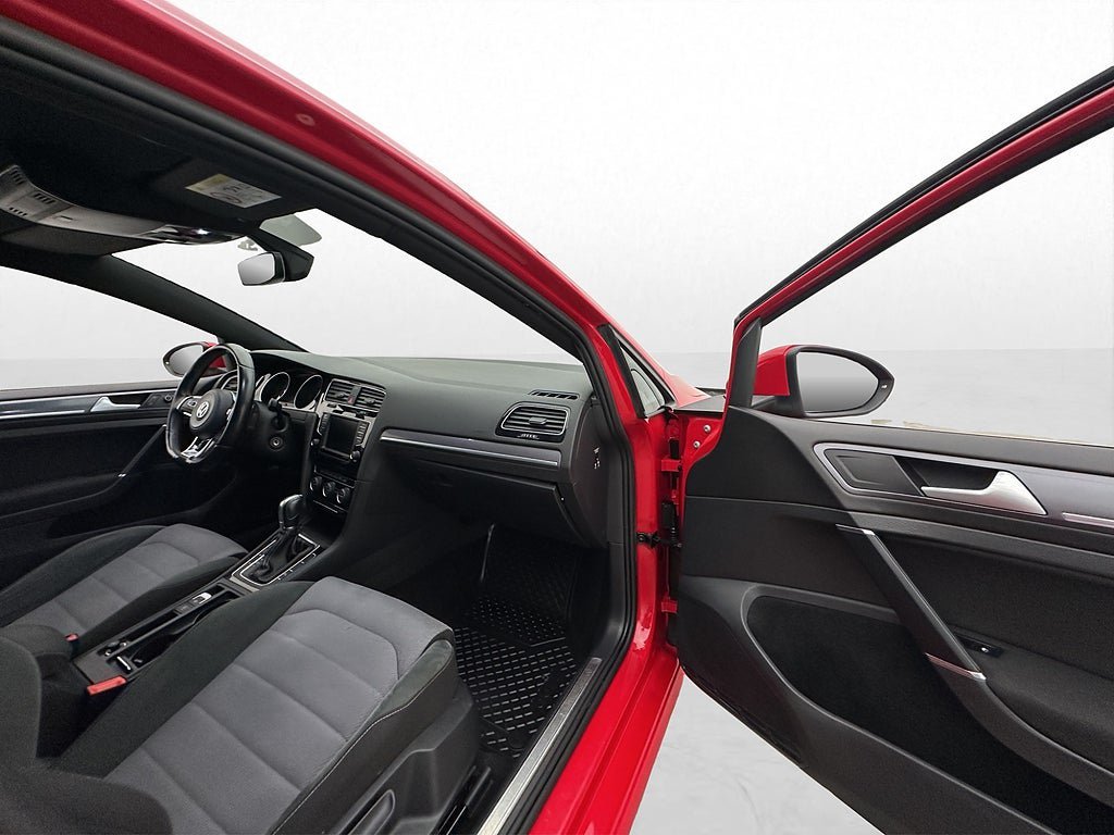 Vehicle Image 23