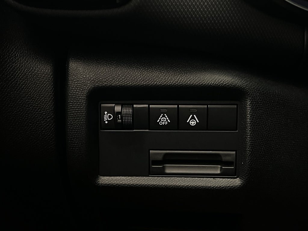 Vehicle Image 29