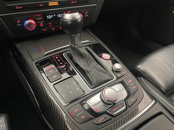 Vehicle Image 24