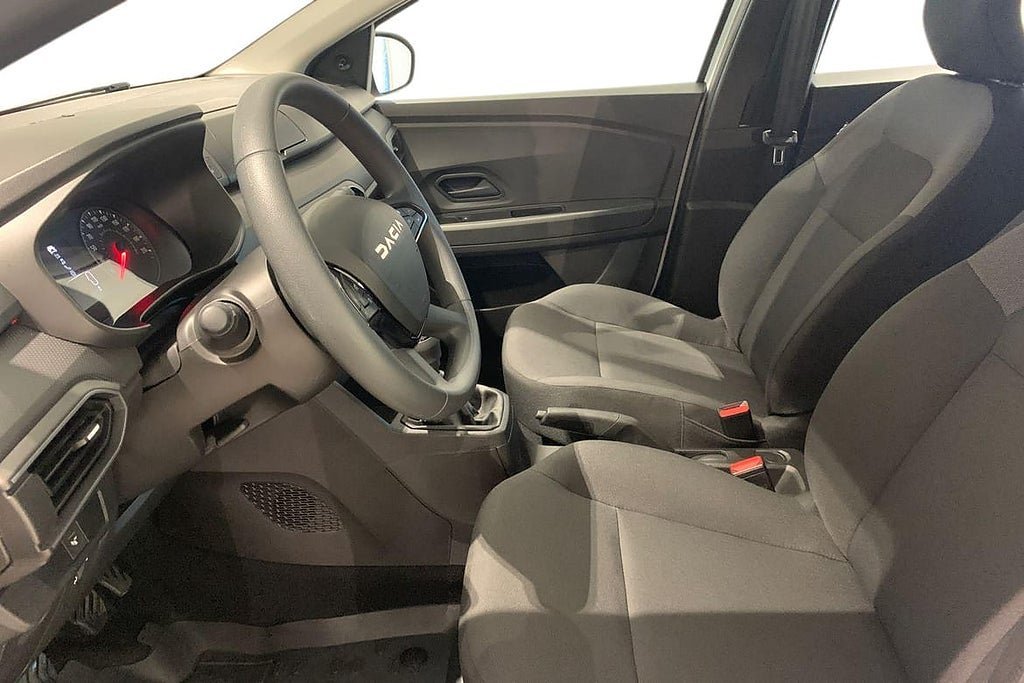 Vehicle Image 12