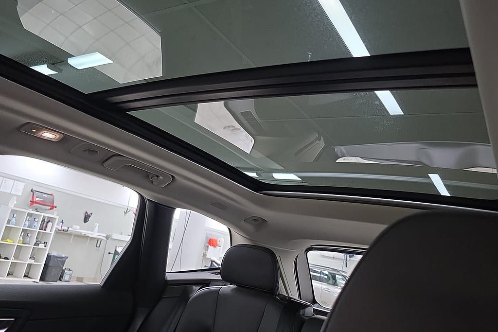 Vehicle Image 23