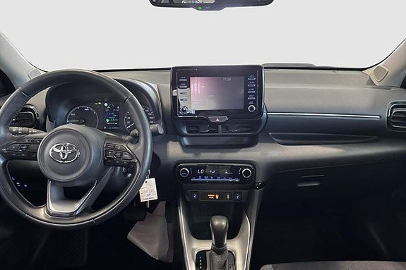 Vehicle Image 10