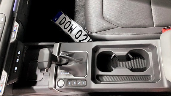 Vehicle Image 18