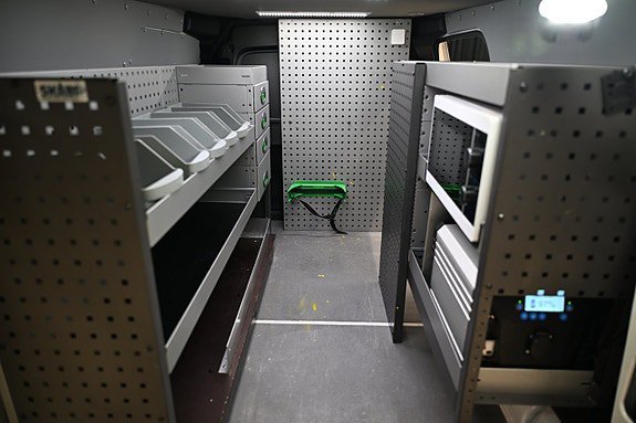 Vehicle Image 9