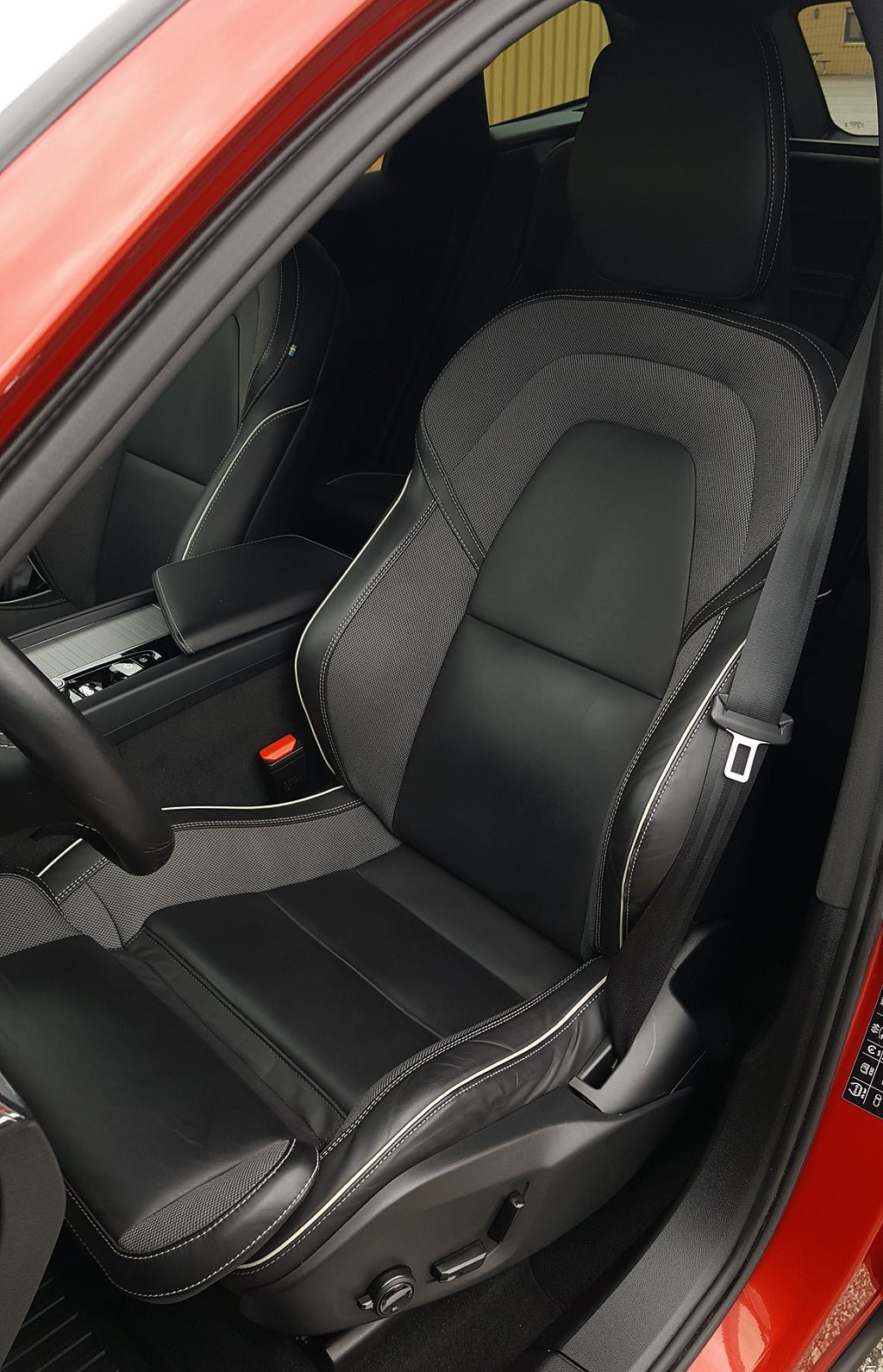 Vehicle Image 22