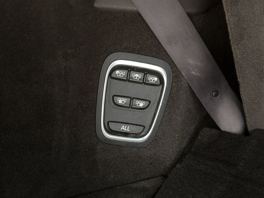 Vehicle Image 27