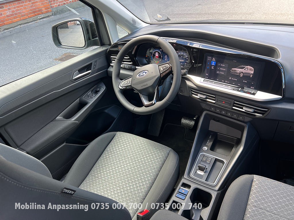 Vehicle Image 26