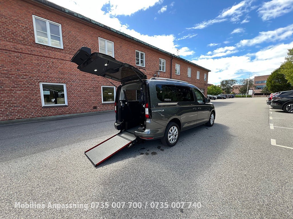 Vehicle Image 29