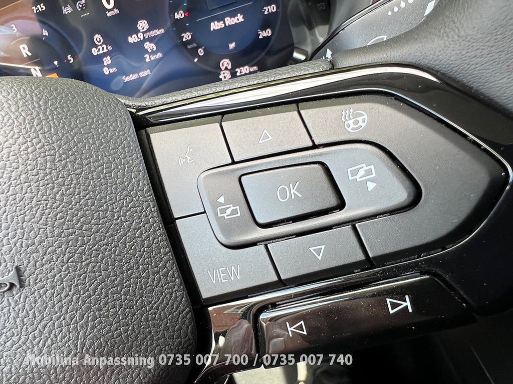 Vehicle Image 40