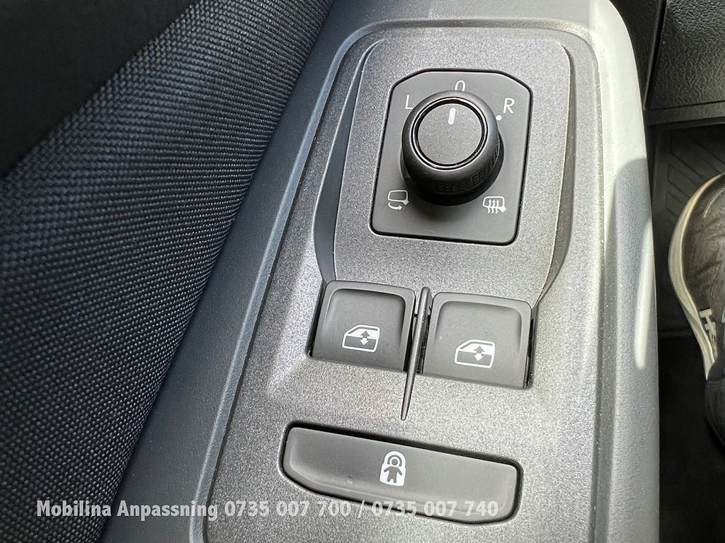 Vehicle Image 43