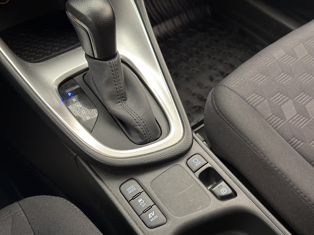 Vehicle Image 24