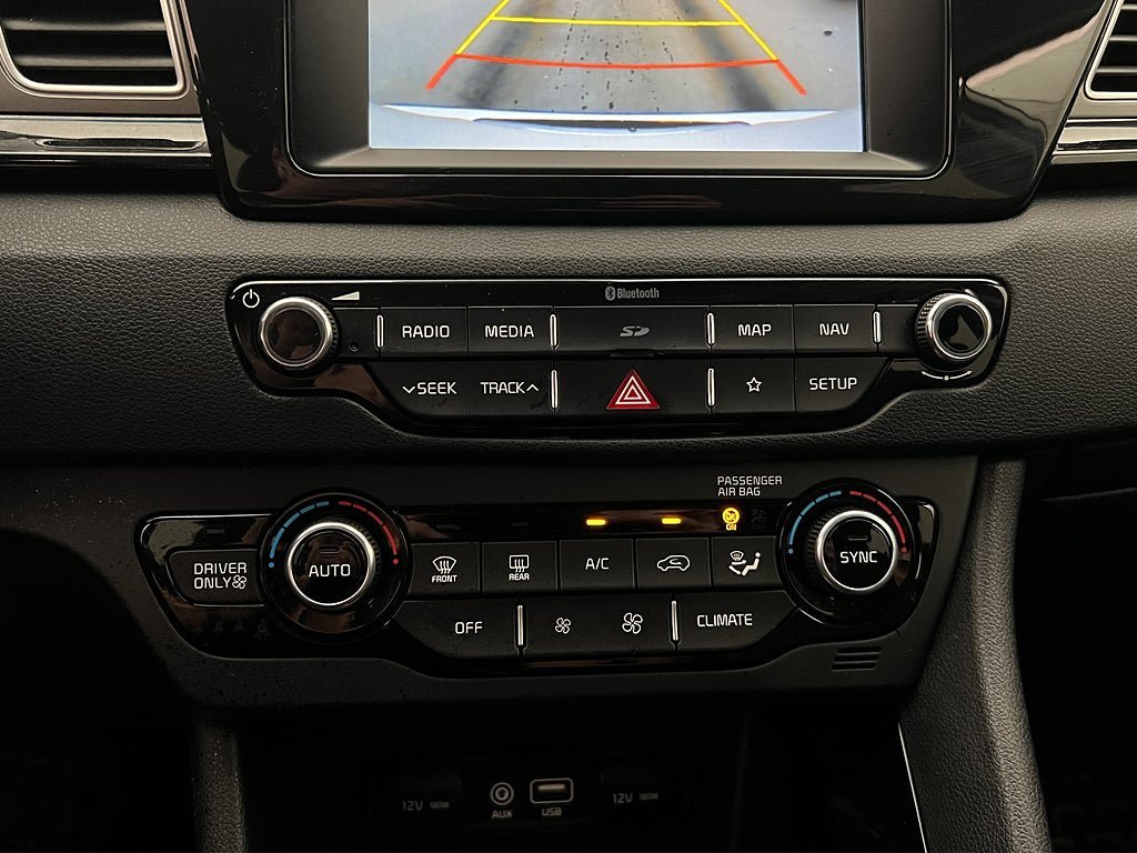 Vehicle Image 26