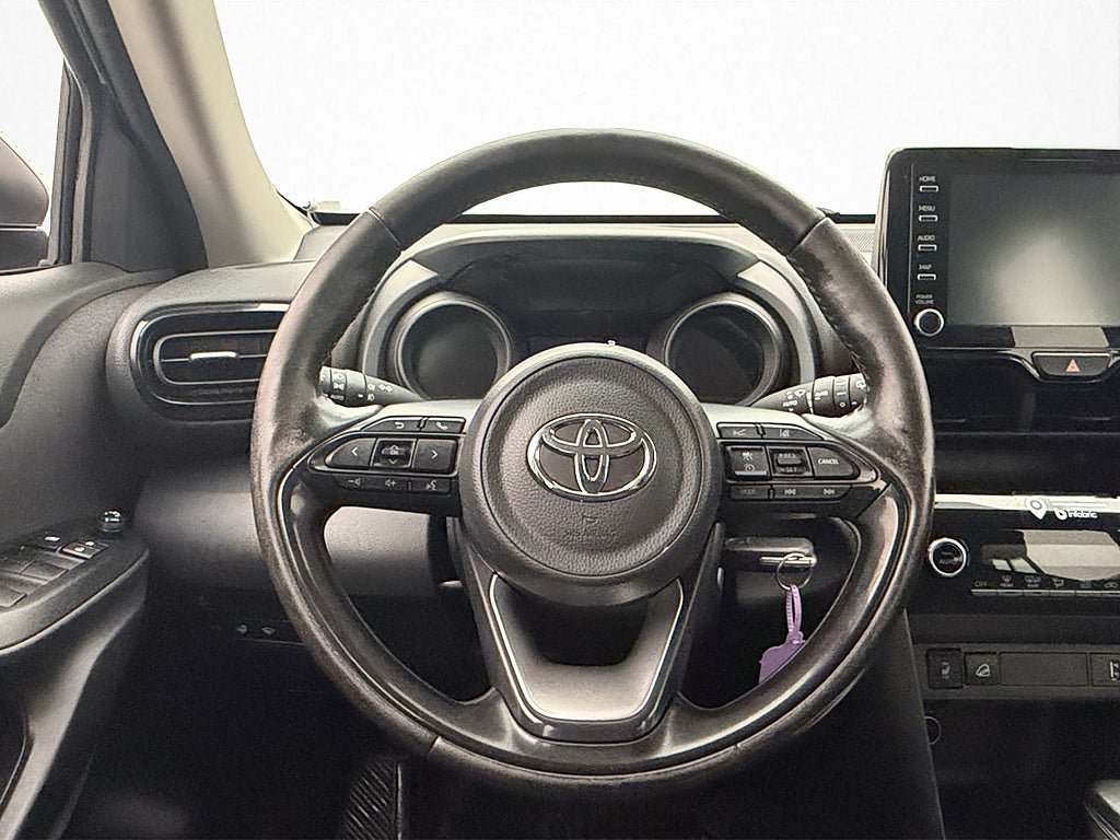 Vehicle Image 11