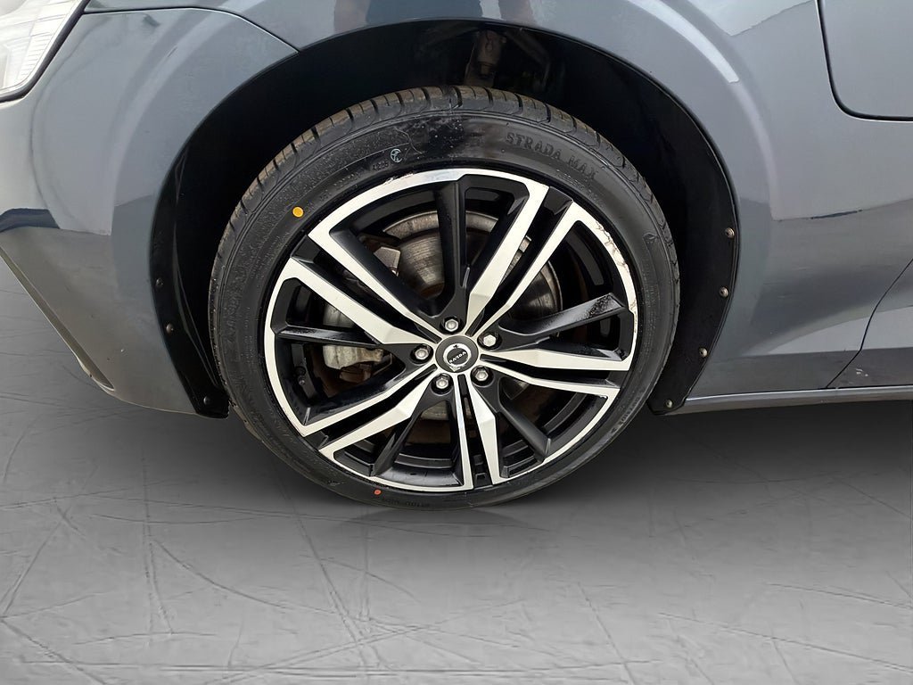 Vehicle Image 38