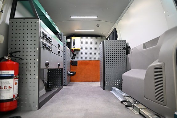 Vehicle Image 8