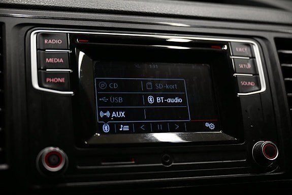 Vehicle Image 29