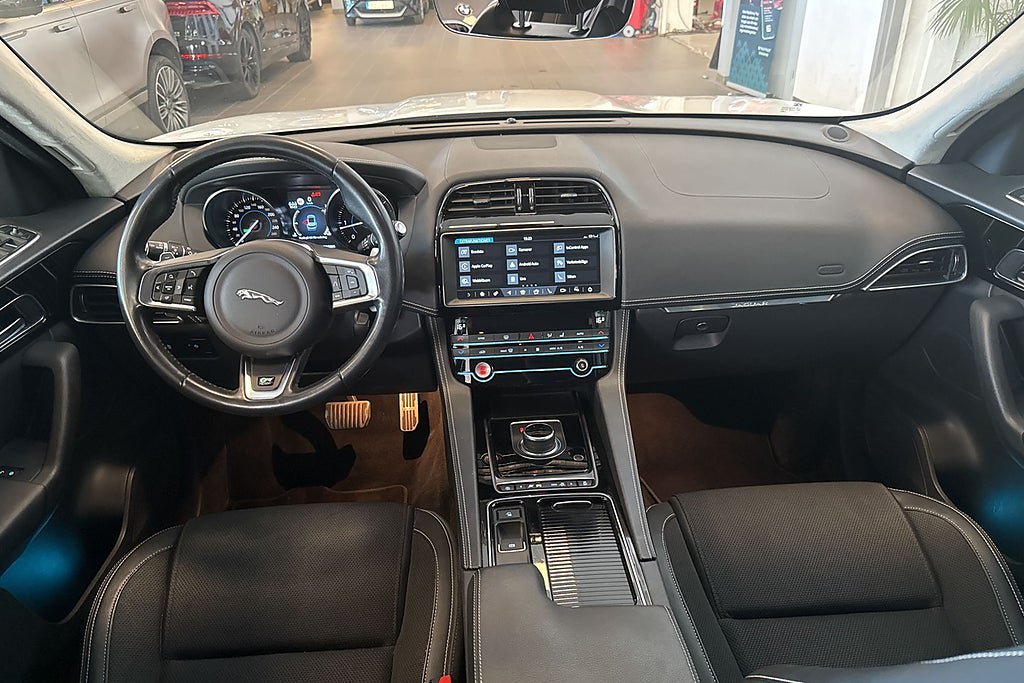 Vehicle Image 34