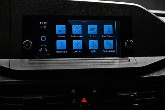 Vehicle Image 33