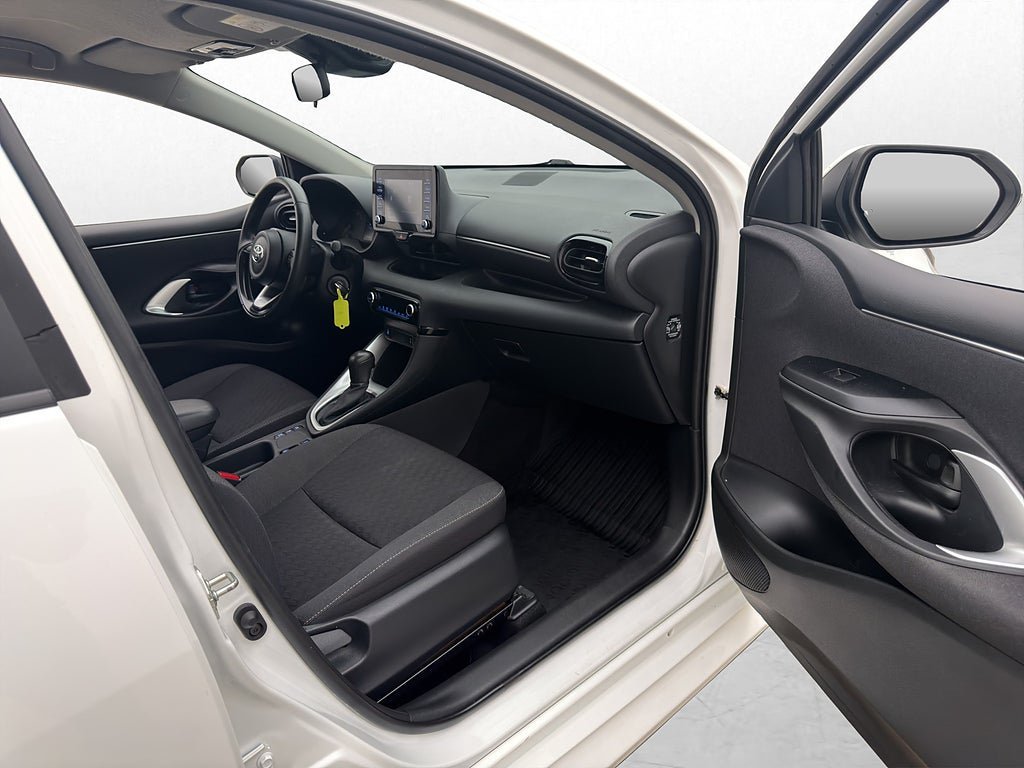 Vehicle Image 15