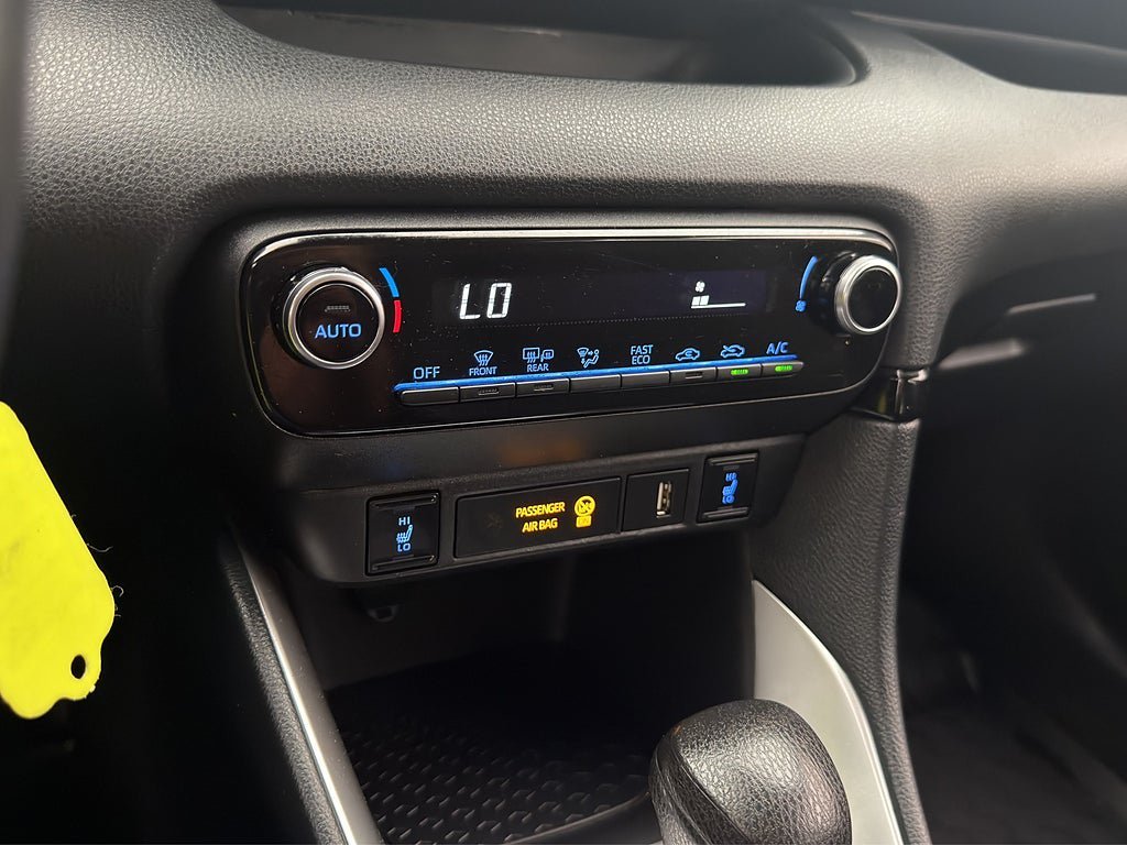 Vehicle Image 23