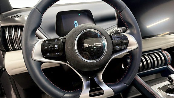 Vehicle Image 14