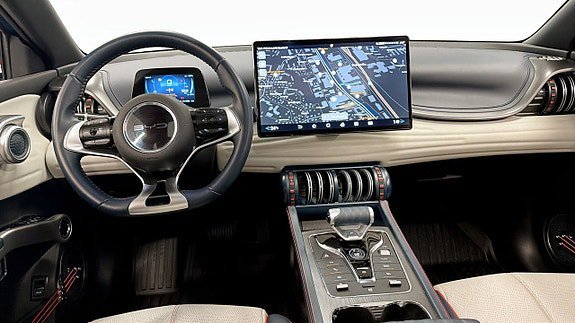Vehicle Image 16