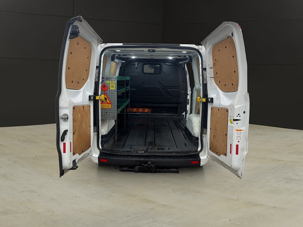 Vehicle Image 11